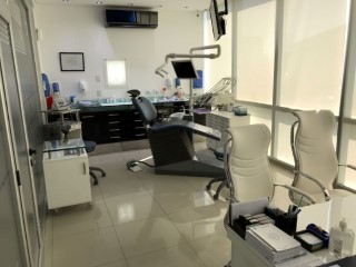 Glass Line 17