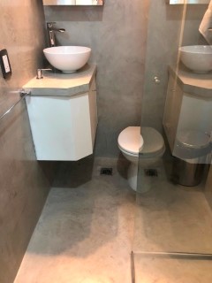 Bathrooms 14