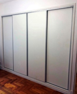Furniture Closets 21