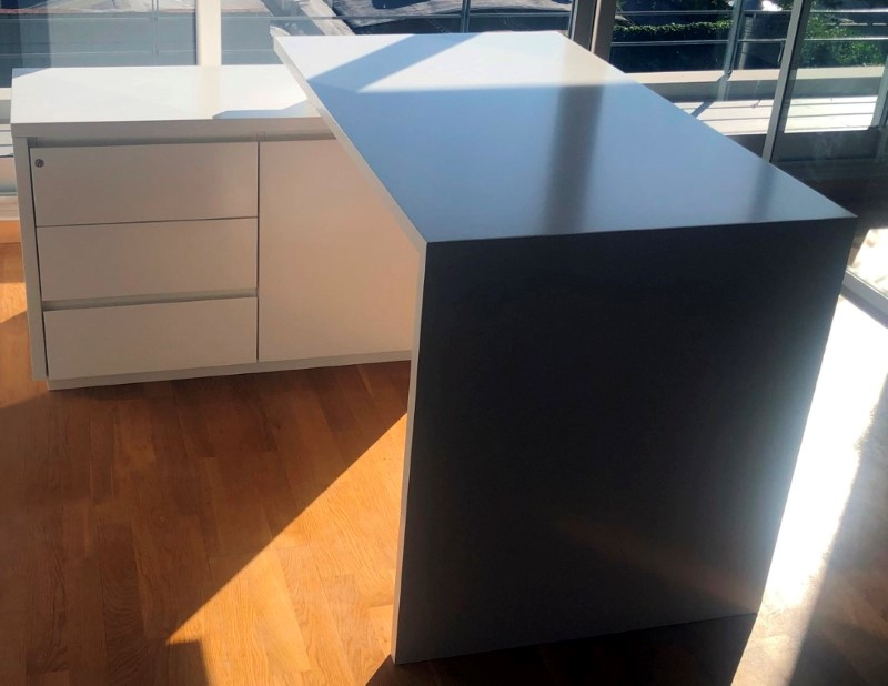 Several Furniture 24