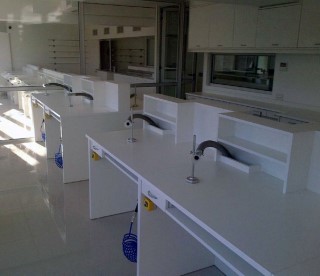 Laboratorios 23
